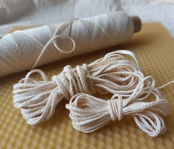 bấc nến làm từ gì